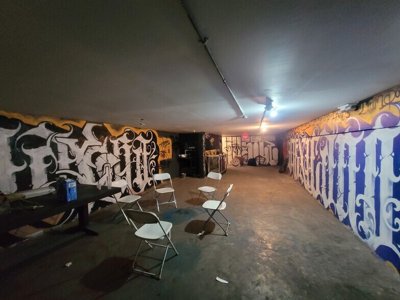 More Photos Of 1180 Elizabeth Ave, Elizabeth General Retail For Lease