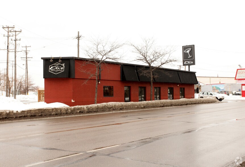 More Photos Of 815 E Hennepin Ave, Minneapolis Restaurant For Sale