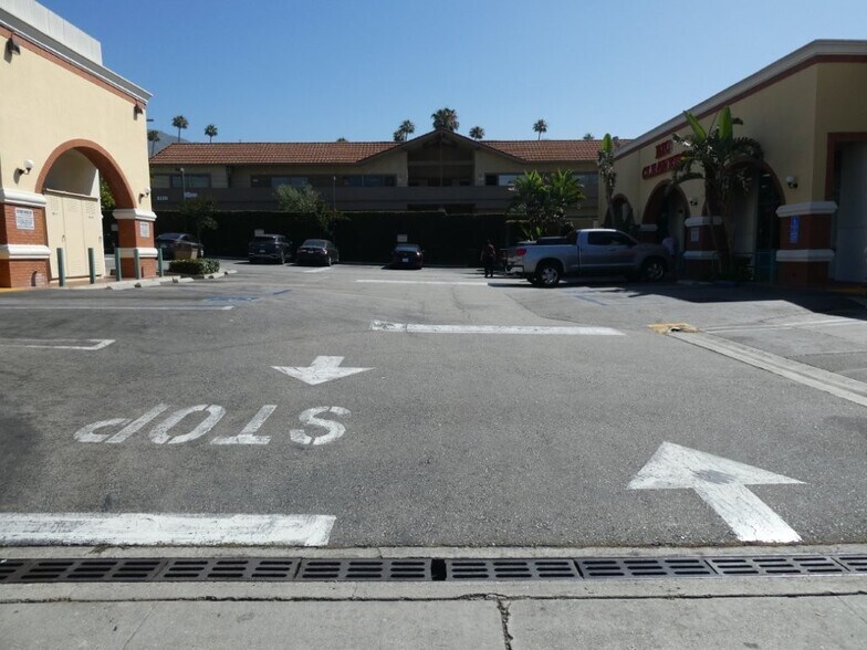 More Photos Of 1427 W Glenoaks Blvd, Glendale General Retail For Lease