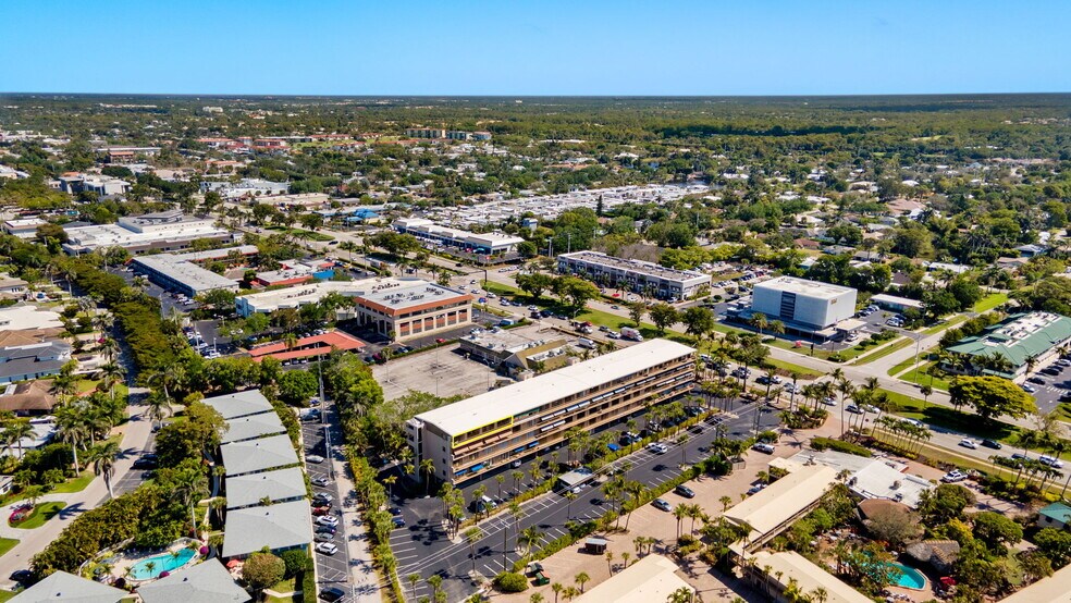 More Photos Of 2335 Tamiami Trl N, Naples Medical For Sale