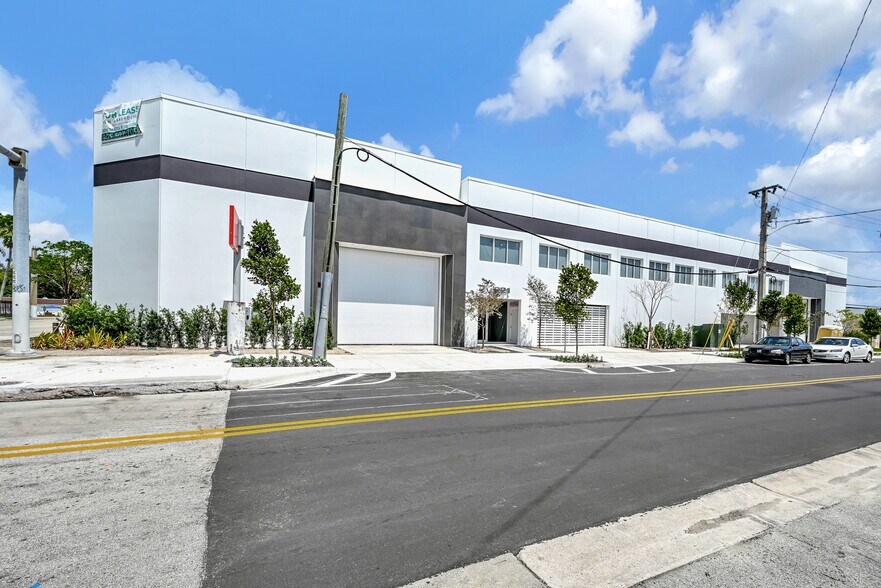 More Photos Of 221 NE 67th St, Miami Warehouse For Sale