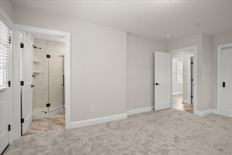 More Photos Of 140 S Washington St, Easton Specialty For Sale