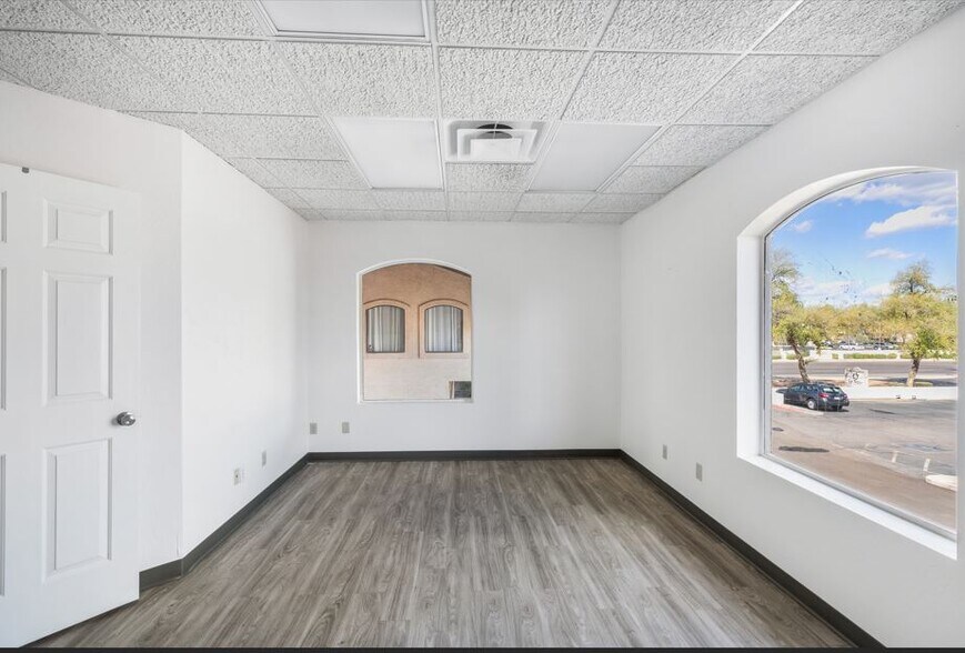 More Photos Of 1631 E Guadalupe Rd, Tempe Office For Sale