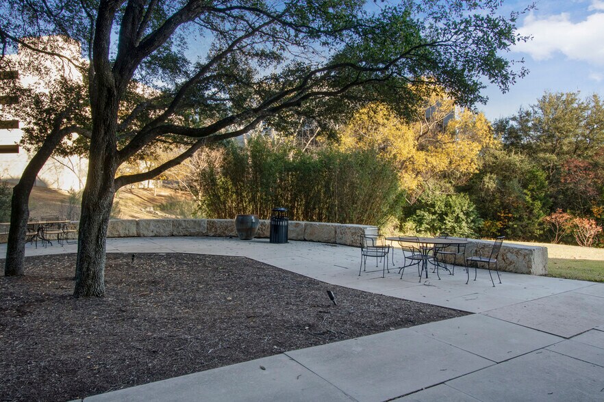 More Photos Of 6504 Bridgepoint Pky, Austin Office For Lease