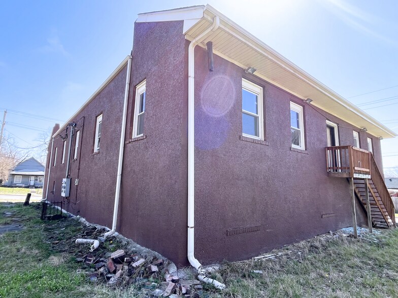 More Photos Of 1306 Wood Ave, Kansas City Multifamily For Sale