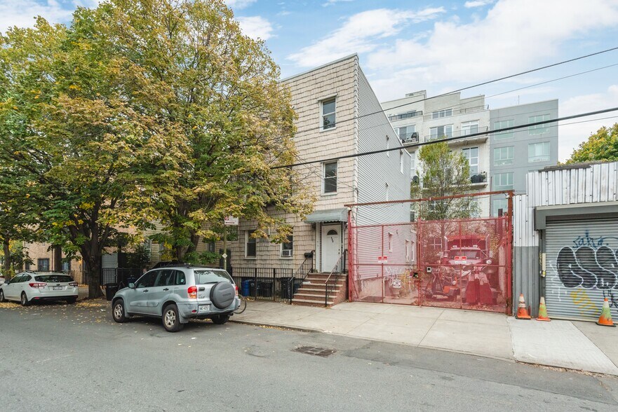 More Photos Of 252 Skillman Ave, Brooklyn Apartments For Sale