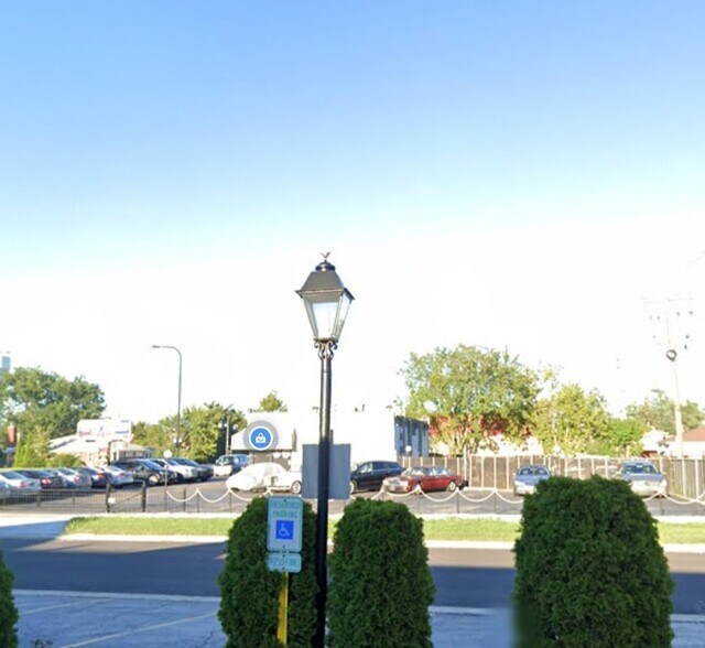 More Photos Of 11125 W Roosevelt Rd, Westchester Auto Dealership For Sale