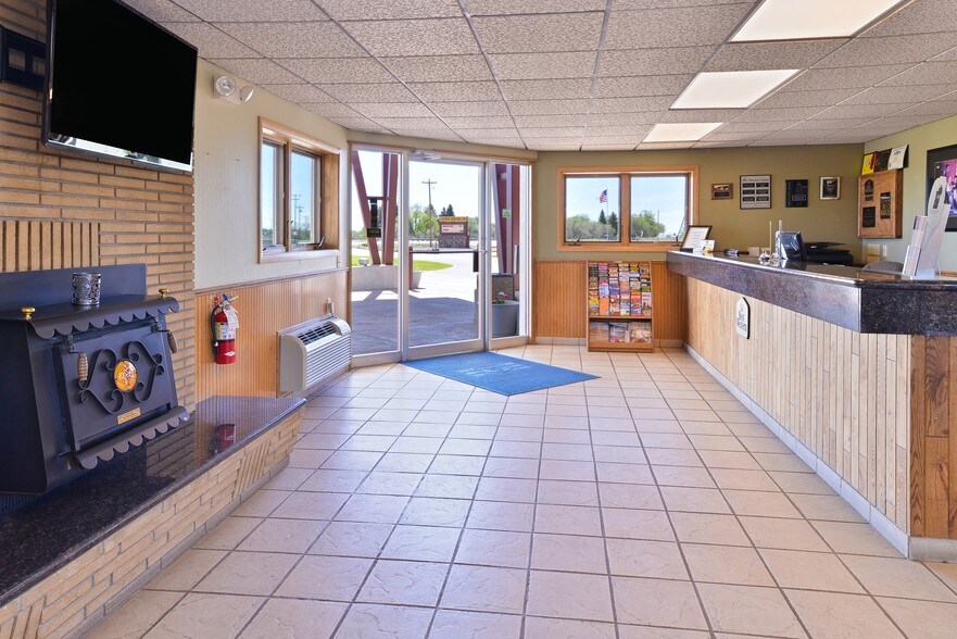 More Photos Of 2830 US Highway 160 W, Monte Vista Hotel For Sale