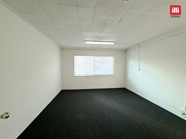 More Photos Of 8240 Beverly Blvd, Los Angeles Storefront Retail Office For Lease