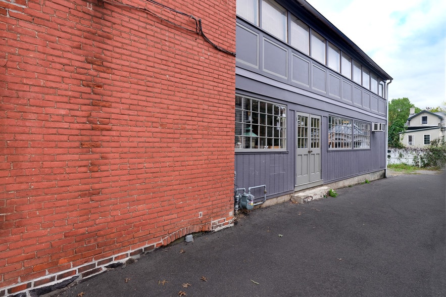 More Photos Of 67 Bridge St, Lambertville Storefront For Sale