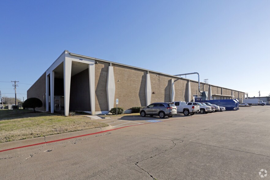 Primary Photo Of 900 N Great Southwest Pky, Arlington Warehouse For Lease
