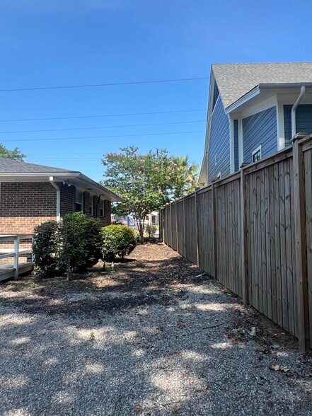 More Photos Of 537 Folly Rd, Charleston Medical For Lease
