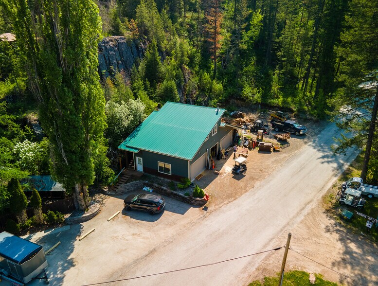 More Photos Of 12555 US Highway 2, West Glacier Hospitality For Sale
