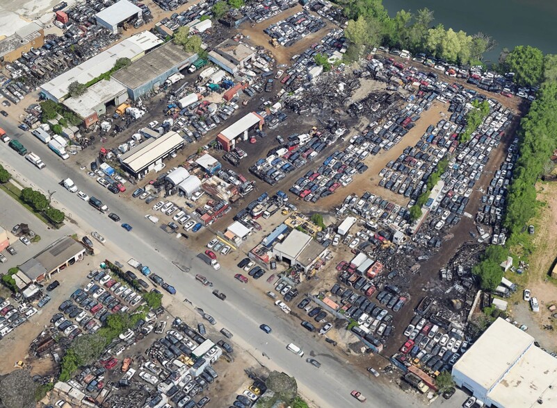 Primary Photo Of 3225 S 61st St, Philadelphia Auto Salvage Facility For Sale