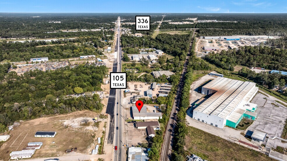 More Photos Of 2751 E Davis St, Conroe Freestanding For Sale