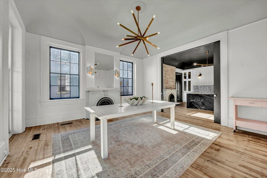 More Photos Of 19 N 5th Ave, Wilmington Office For Sale