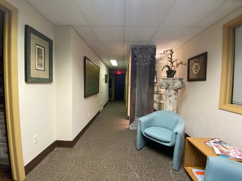 More Photos Of 529 Greene Ave, Green Bay Office For Lease