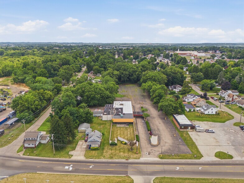 More Photos Of 4210 12th St NW, Canton Restaurant For Sale