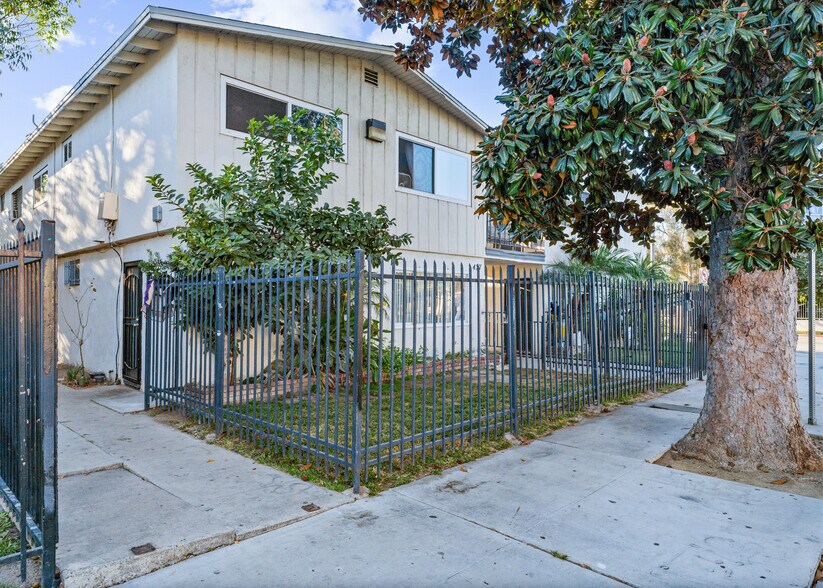 More Photos Of 427 N Rose St, Anaheim Apartments For Sale