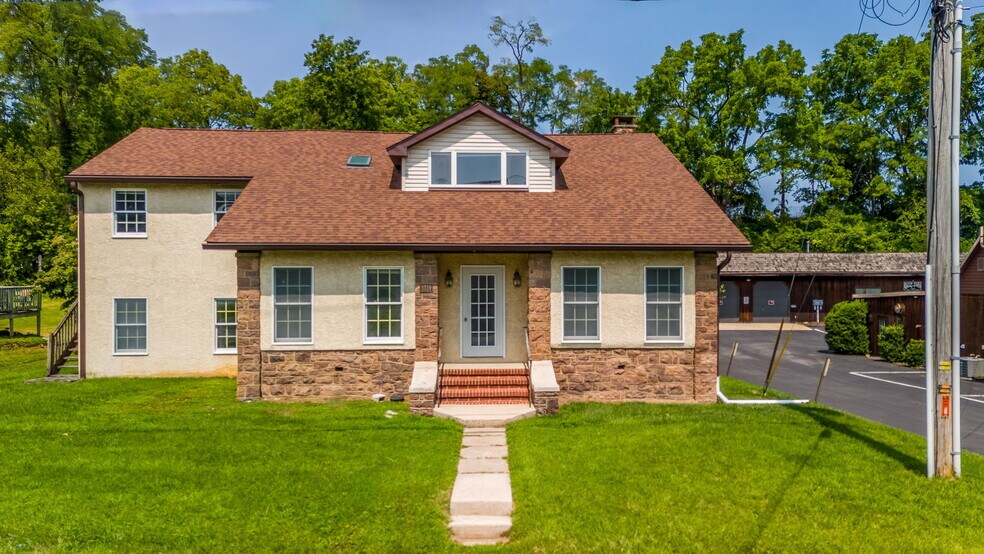 More Photos Of 3519 E Main St, Morgantown Office Residential For Lease