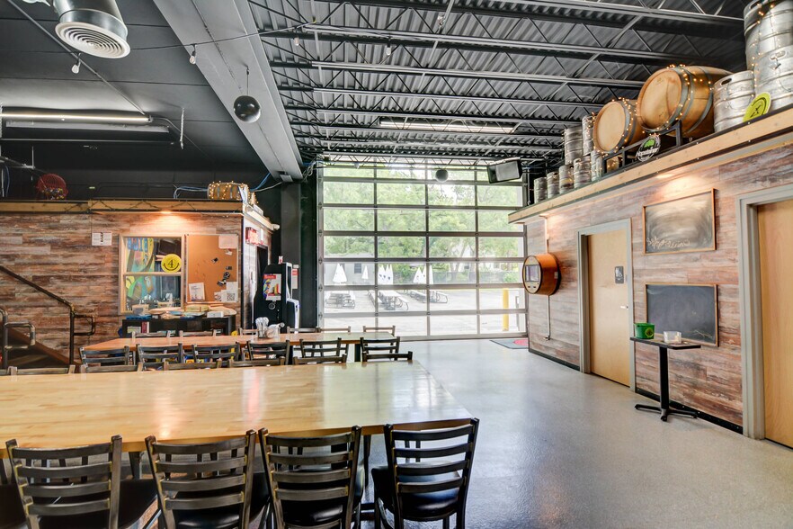 More Photos Of 1234 W Cerro Gordo St, Decatur Restaurant For Sale