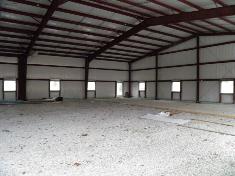 More Photos Of 2917 S McIntire Dr, Bloomington Warehouse For Sale