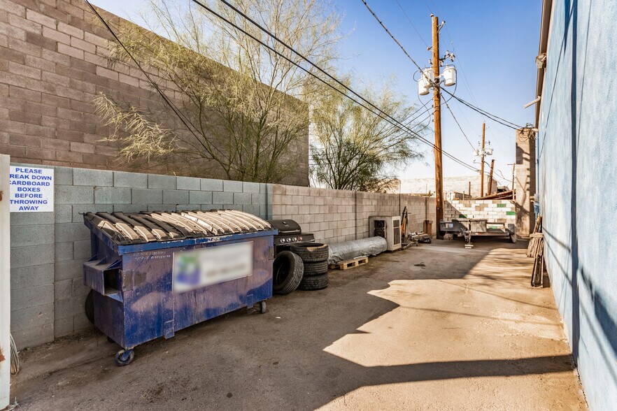 More Photos Of 4105 E University Dr, Phoenix Service For Lease