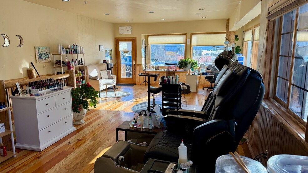 More Photos Of 101 Lake Ave, Grand Lake Multifamily For Sale