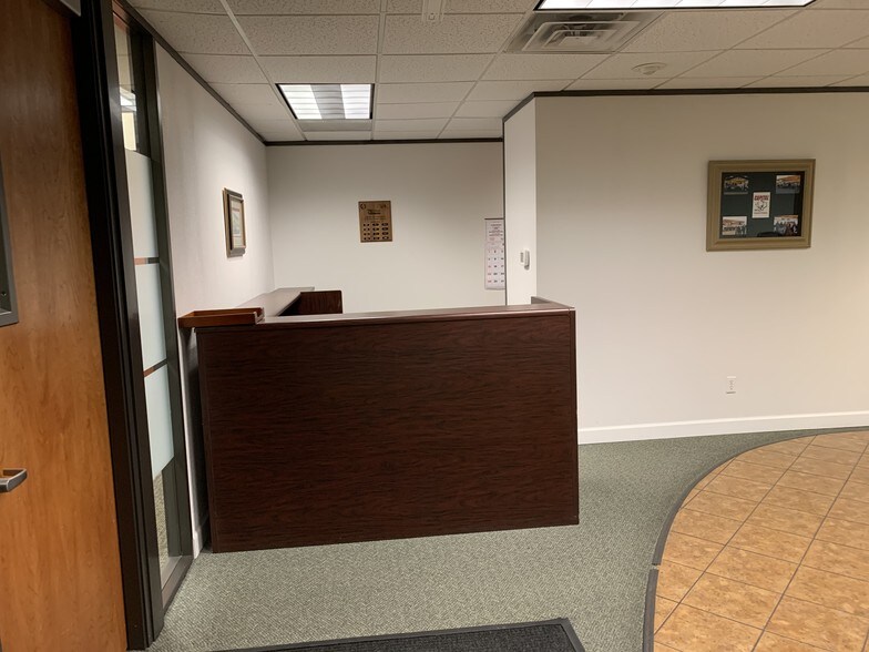 More Photos Of 3200 Steck Ave, Austin Office For Sale