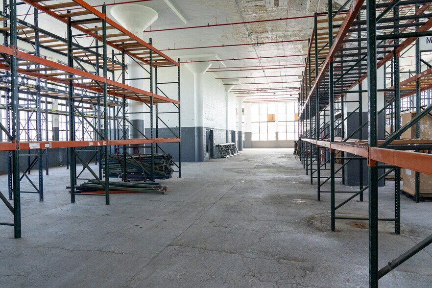 More Photos Of 50a Willow St, Amsterdam Industrial For Sale