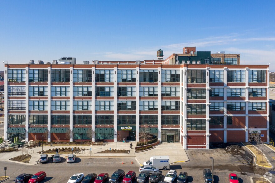 More Photos Of 4000 W Diversey Ave, Chicago Unknown For Lease