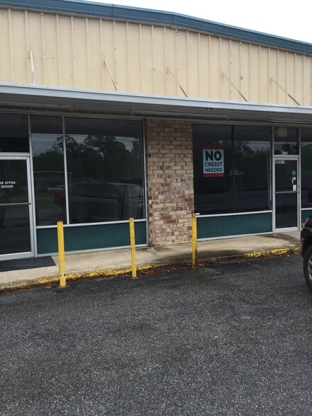 More Photos Of 4013 Woodville Hwy, Tallahassee Warehouse For Lease