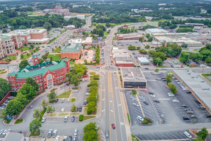 More Photos Of 115 W Court House Sq, Cumming Medical For Sale