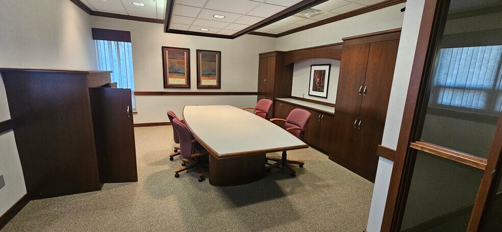 More Photos Of 2646 Noel Dr, Bellevue Storefront Retail Office For Lease