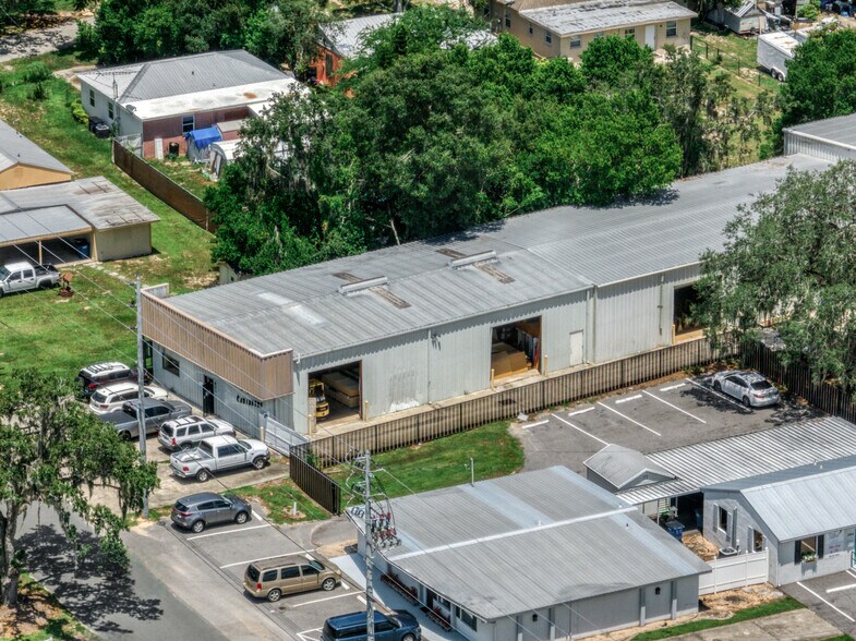 More Photos Of 2914 Kenilworth Blvd, Sebring Industrial For Sale