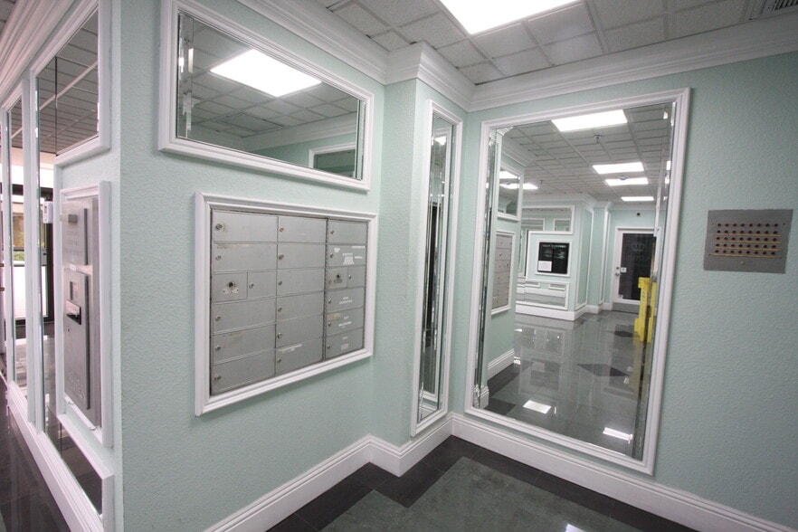 More Photos Of 4700 NW Boca Raton Blvd, Boca Raton Office For Sale