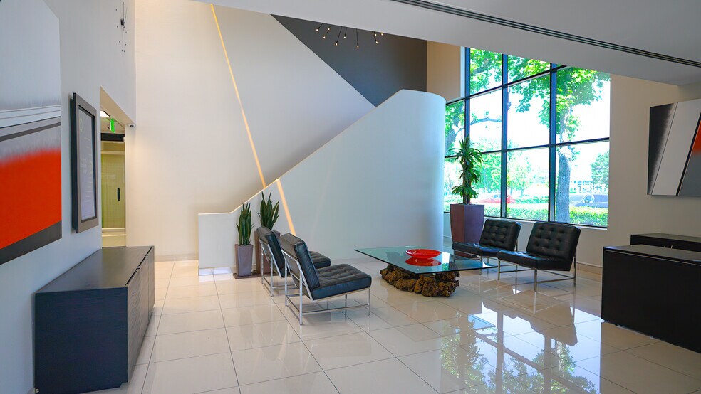 More Photos Of 5101 E La Palma Ave, Anaheim Office For Lease