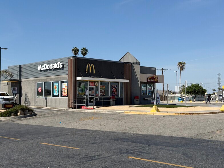 More Photos Of 13061-13073 Rosedale Hwy, Bakersfield General Retail For Lease