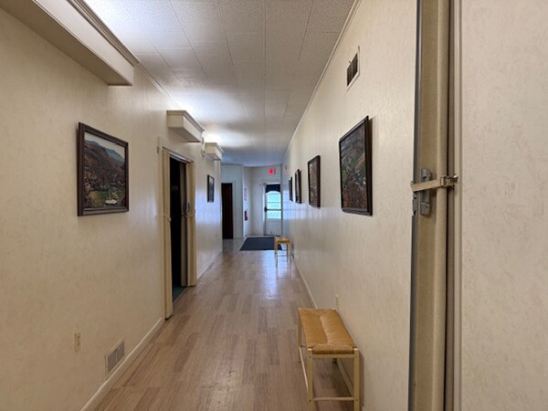 More Photos Of 4 South St, Bristol Office For Sale