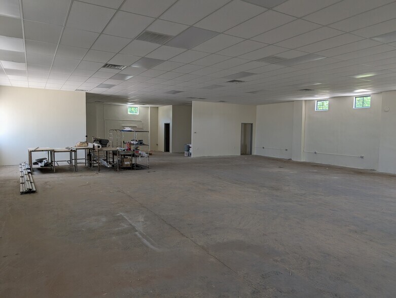 More Photos Of 550 S Patterson St, Valdosta Freestanding For Sale
