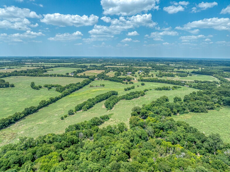 More Photos Of 606.51 Acres, Sherman Land For Sale