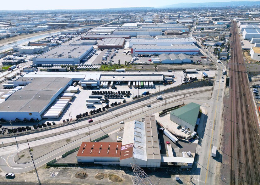 More Photos Of 2646 S Downey Rd, Vernon Refrigeration Cold Storage For Lease