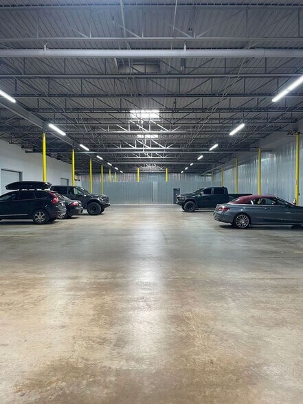 More Photos Of 155 Oak Lawn Ave, Dallas Loft Creative Space For Lease