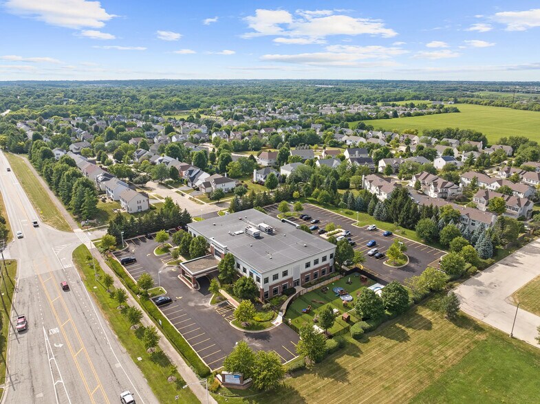 More Photos Of 2000 McDonald Rd, South Elgin Medical For Lease