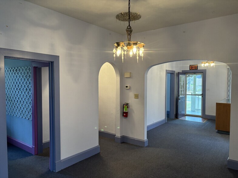 More Photos Of 10 Annapolis St, Annapolis Freestanding For Sale