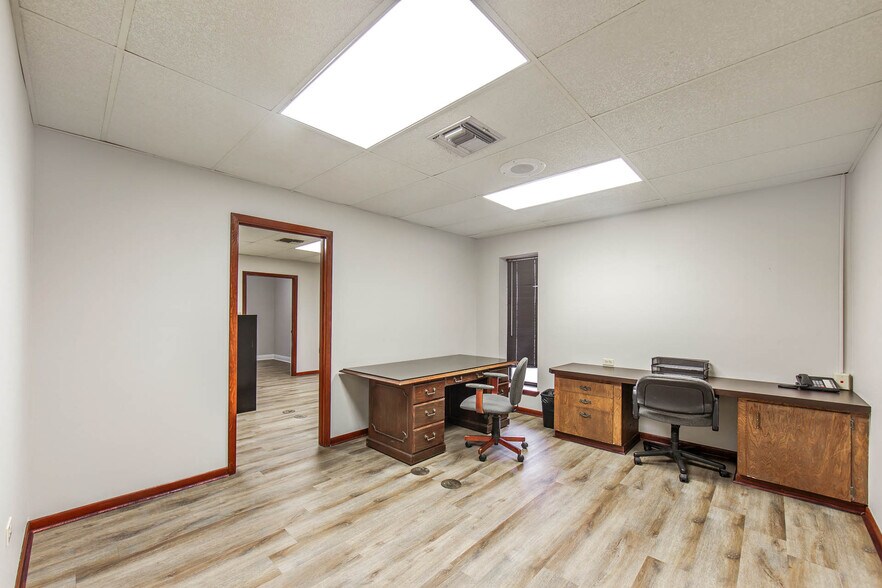 More Photos Of 204 Venture Blvd, Houma Industrial For Lease
