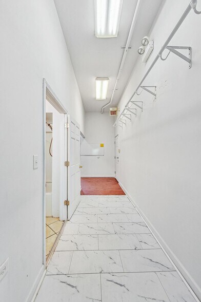 More Photos Of 2650 N Halsted St, Chicago Storefront Retail Residential For Lease