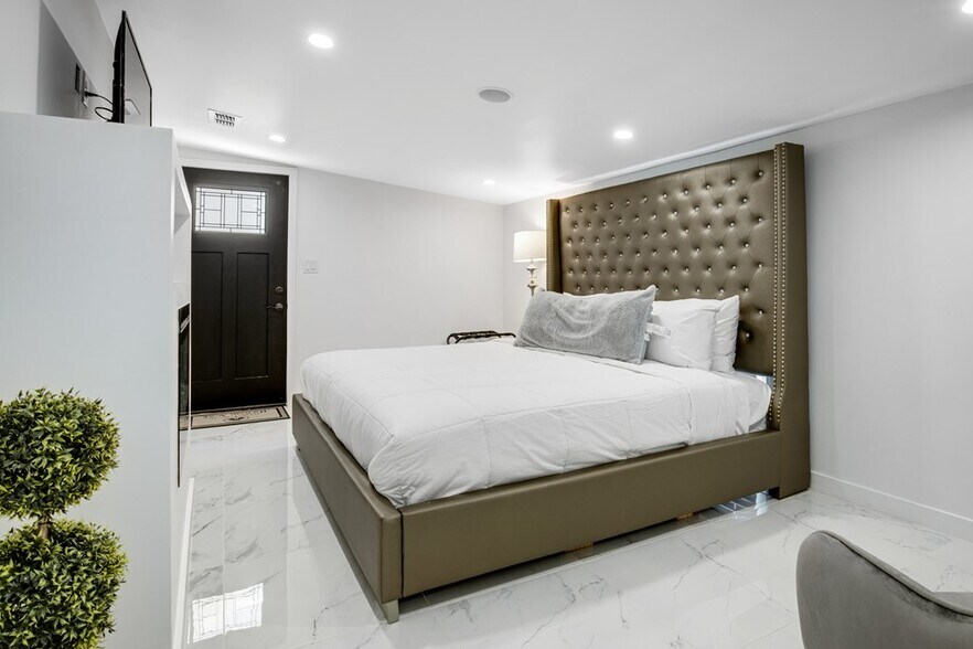 More Photos Of 2565 N State Highway 16, Fredericksburg Specialty For Sale