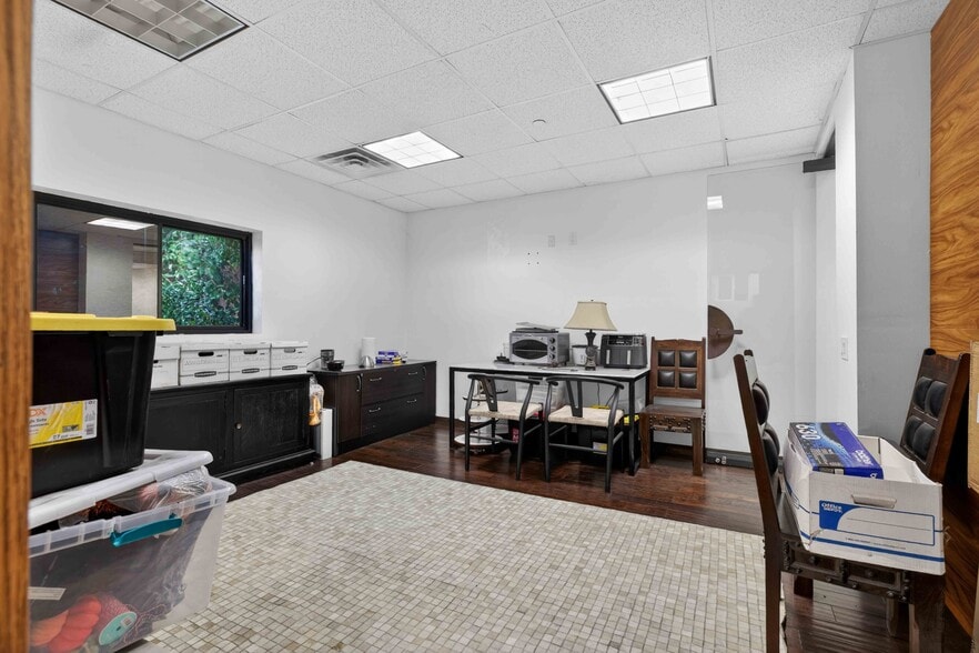 More Photos Of 1767 Standard Ave, Glendale Office For Lease