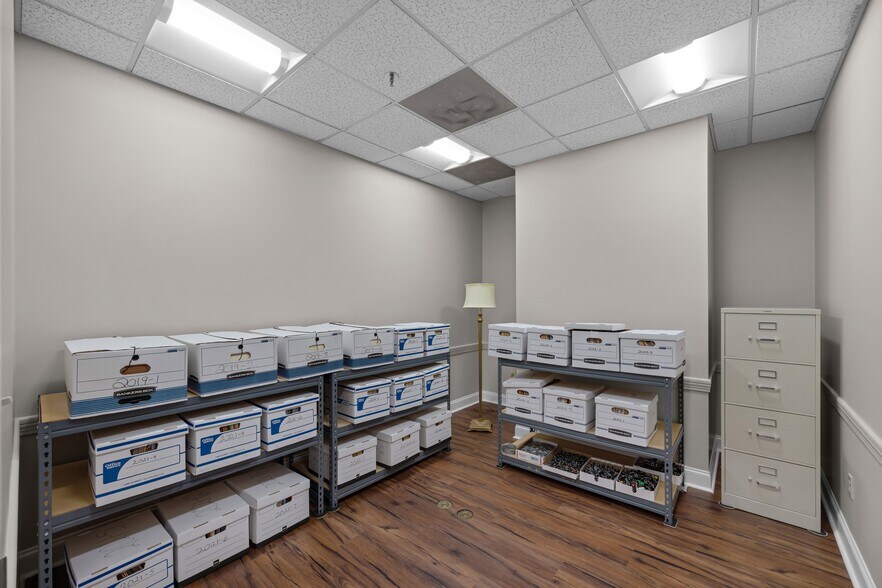 More Photos Of 116 N Church St, Jackson Office For Lease